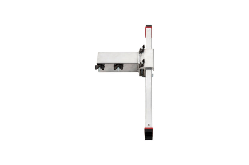Aluminiumleiter FUVERL-F.TRAVLEI-ALU mit rutschfesten Fußpolstern und leichtem Design.