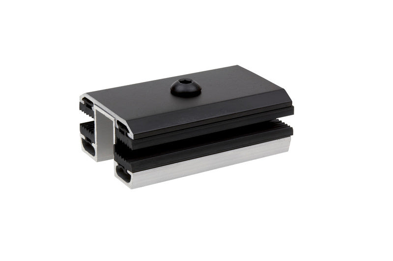 Halteklammer-Solaranlage HALTKLR in robustem, korrosionsbeständigem Material für Solarpanel-Befestigung.