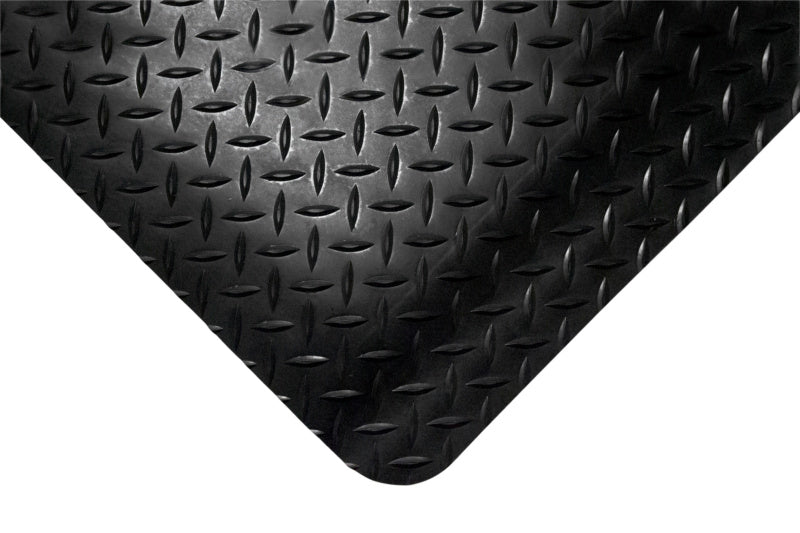 Schwarze PVC-Bodenmatte mit rutschfester Oberfläche und 5 mm Dicke für Werkstätten.