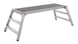 Robuste Arbeitsplattform mit Gitterrost, 155x55 cm, für sichere und stabile Handwerksarbeiten.