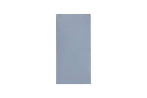 Quadratische Möbelgleiter in strapazierfähigem Material zum Schutz des Bodens und für einfache Bewegung.