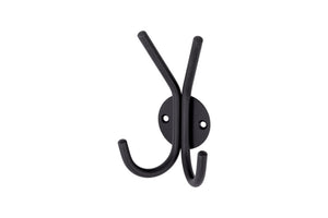 Eleganter Kleiderhaken in modernem Design, ideal für Flur, Badezimmer oder Schlafzimmer.