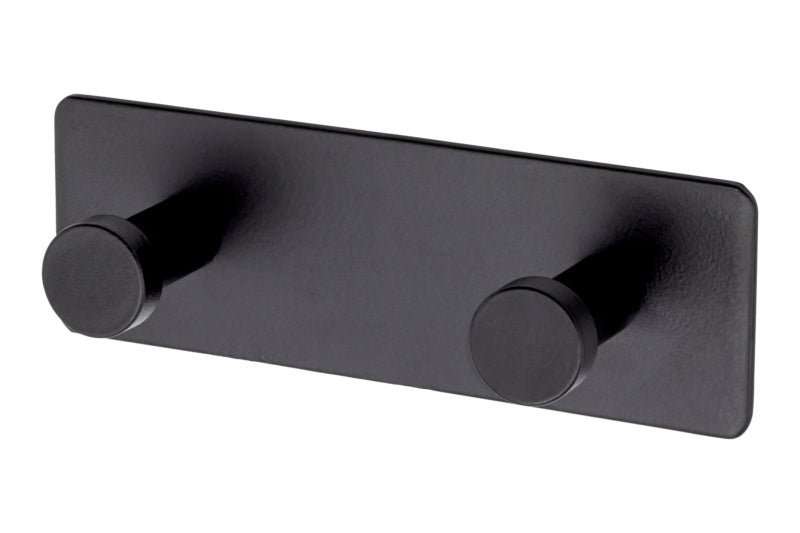 Kleiderhakenleiste aus robustem Material mit mehreren Haken zur Wandmontage für Jacken und Taschen.