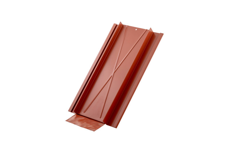 Blechziegel-Solaranlage BLZIEG-MULTI mit integriertem Solarziegel für Dachmontage.