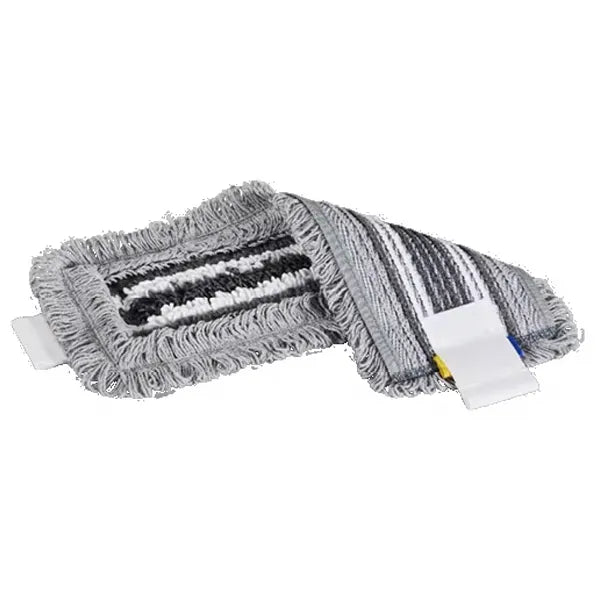 Grauer Mop-Aufsatz mit Streifen und Fransen.