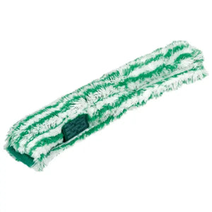 Weißer und grüner Ersatzbezug für einen Wischmopp mit Streifenmuster.