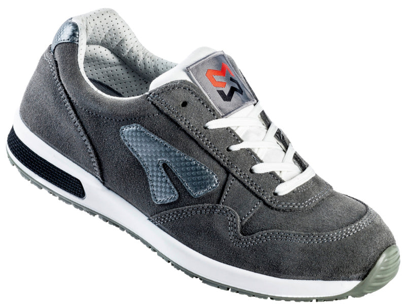 Grau S1P Sicherheitshalbschuh mit rutschfester Sohle und verstärkter Zehenkappe.