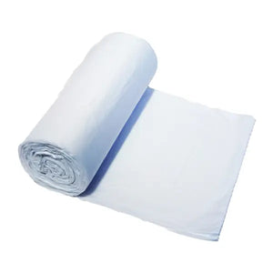 Ein aufgerolltes Bündel transparenter HDPE-Müllbeutel mit 60 Litern Fassungsvermögen.