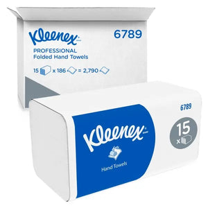 Kleenex Handtuchpapier in einer Packung mit 2790 Tüchern.