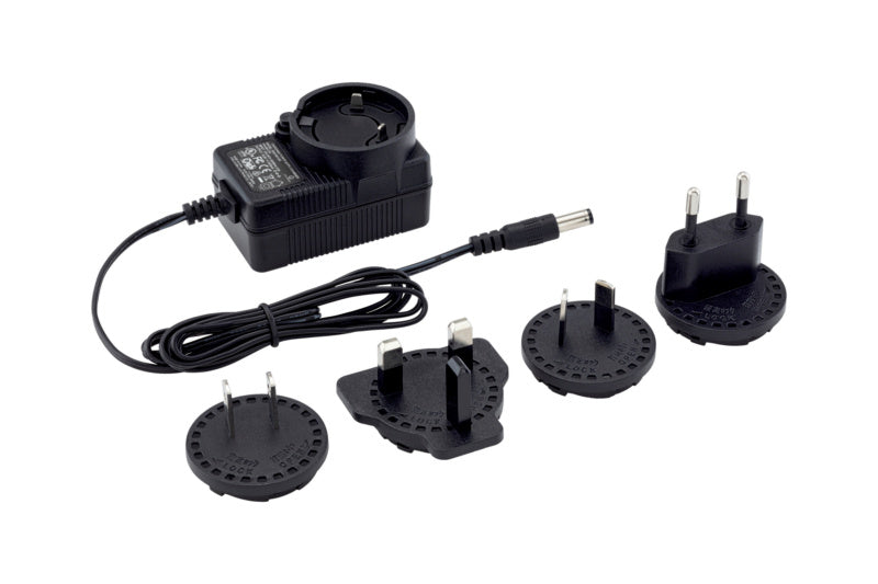 Schweißerhelm mit integriertem Gebläsefiltergerät und großem Sichtglas für optimalen Schutz.