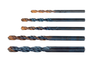 Set von Mehrzweckbohrern in einer transparenten Aufbewahrungsbox für verschiedene Materialien.