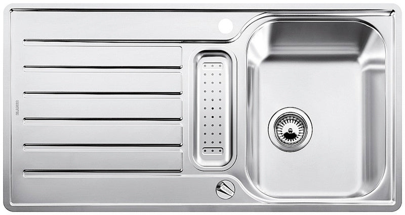 Edelstahl-Küchenspüle mit glatter Oberfläche und integriertem Schalldämmmaterial, ein Becken.