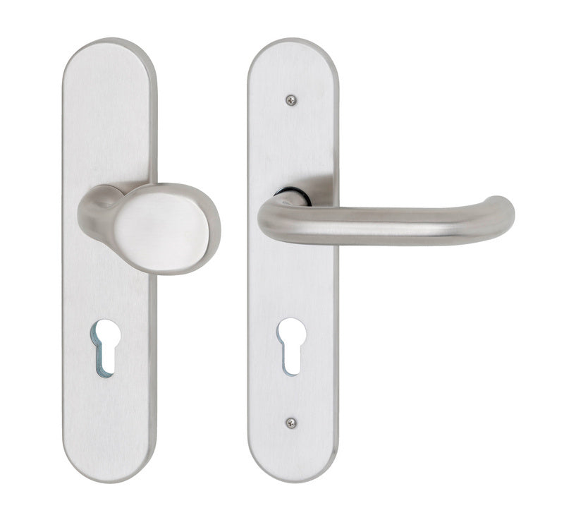 Edelstahl-Schutzbeschlag SBS-A2-S502 mit robustem Design und korrosionsbeständiger Oberfläche.