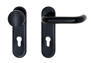 Schwarzer Türdrücker aus Polyamid für Brandschutz- und Paniktüren, ergonomisch und langlebig.
