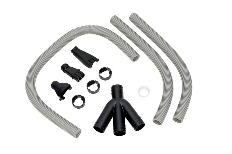 Verschiedene Zubehörteile für Elektrosägen wie Sägeblätter und Führungsschienen aus robustem Material.