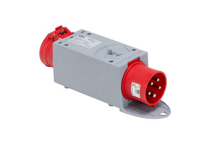 Adapter mit 32A-PHSWEND-Stecker und 16A-Kupplung für elektrische Verbindungen im Außenbereich