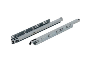 Unterflurführung Dynapro UFLUFHRG-DYNAP-50-VA-TIPMATIC mit robustem Design und TIPMATIC-System.