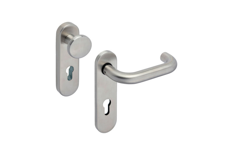 Edelstahl Schutzbeschlag SBS A2 S22/FS mit korrosionsbeständiger Oberfläche und modernem Design.