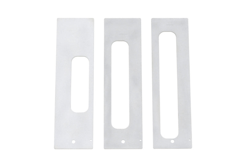 Einlegeschablone für verdecktes Einfräsband an Tür- und Fensterrahmen, robust und präzise.