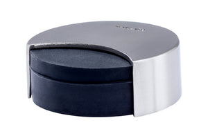 Runder Türstopper mit 50 mm Durchmesser in Edelstahl-Optik und rutschfester Unterseite.