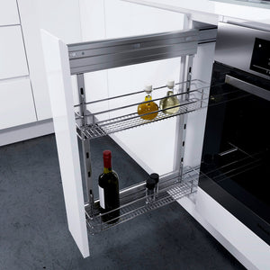 Praktischer Einhängekorb aus robustem Material für die Aufbewahrung von Küchenutensilien.