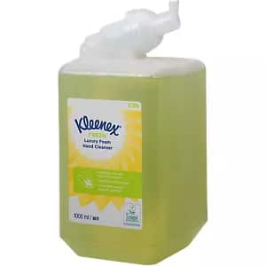 Kleenex Fresh Duftschaumseife in grüner 1L Flasche mit Dosierpumpe.