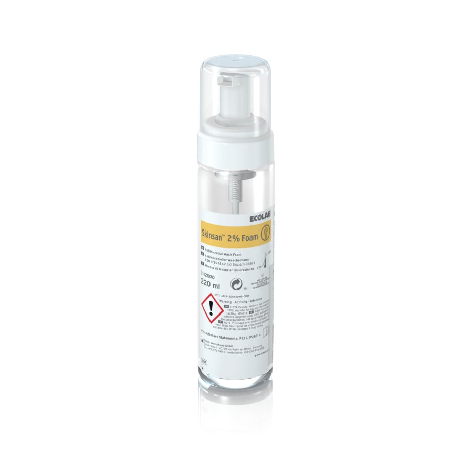 Skinsan 2% Foam in einer 220ml Flasche mit schaumiger Textur für die Hautpflege.