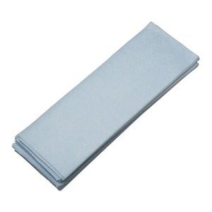 Hellblaue, gefaltete Einweg-Mopptücher.