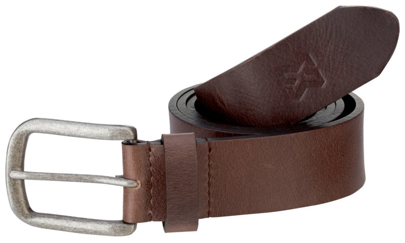 Brauner Ledergürtel mit robuster Edelstahl-Schnalle und klassischer Breite von 3,5 cm.