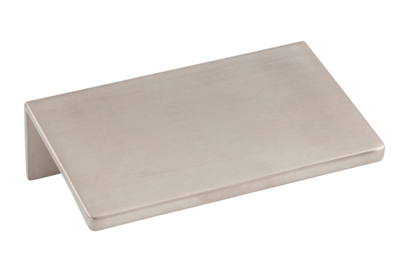 Moderner Möbelgriff GRF-DESIGN aus robustem Material mit schlichtem, zeitlosem Design.