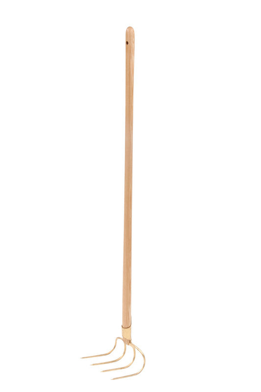 A four-pronged potato fork with a 1400x200mm handle for gardening tasks.