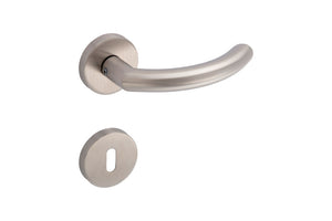 Edelstahl-Türdrücker TD-A2-A115-ROS mit griffiger Form für komfortables Öffnen und Schließen.