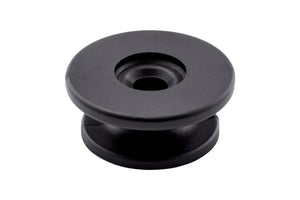 Black round plastic caps, 30mm diameter, packaged in a box of 50 units.