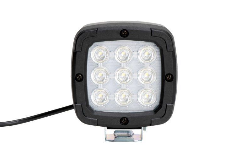 Nine LED light units with a total brightness of 1300 lumens.