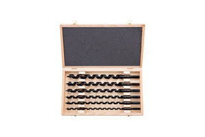 Set of spiral drill bits in various diameters, designed for precision and durability.