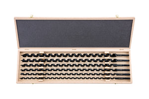 Set of spiral drill bits in various diameters, designed for precision and durability.