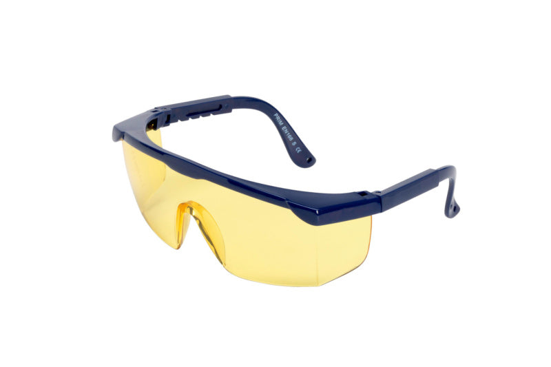 Gelbe Schutzbrille mit kratzfesten Gläsern, ergonomischem Design und UV-Schutz.