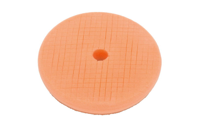 Orange Polierpad mit strapazierfähigem Schaumstoff für mittlere bis leichte Poliermittel.