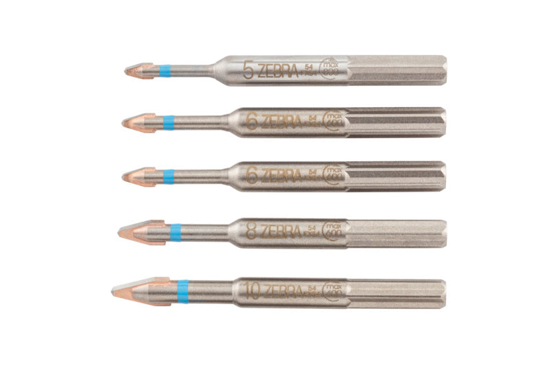 Set von Fliesenbohrern mit Hartmetallbeschichtung in praktischer Aufbewahrungsbox.