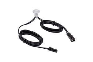 LED-Einbauleuchte mit schlankem Design und warmweißem Licht, ideal für verschiedene Räume.