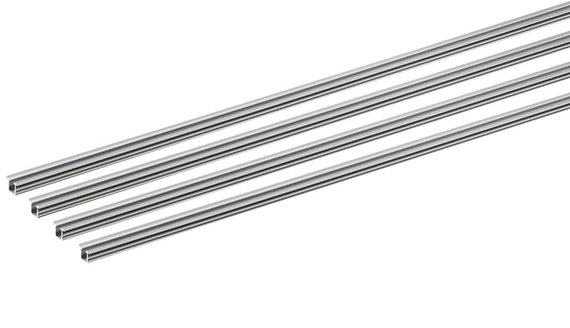 Schiebetürbeschlag von Hettich mit 2500 mm Länge, inklusive Montageset und Zubehör.
