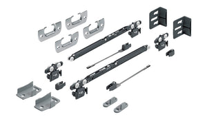 Robuster Schiebetürbeschlag Hettich mit flexiblem Schienensystem für Holz- und Glastüren.