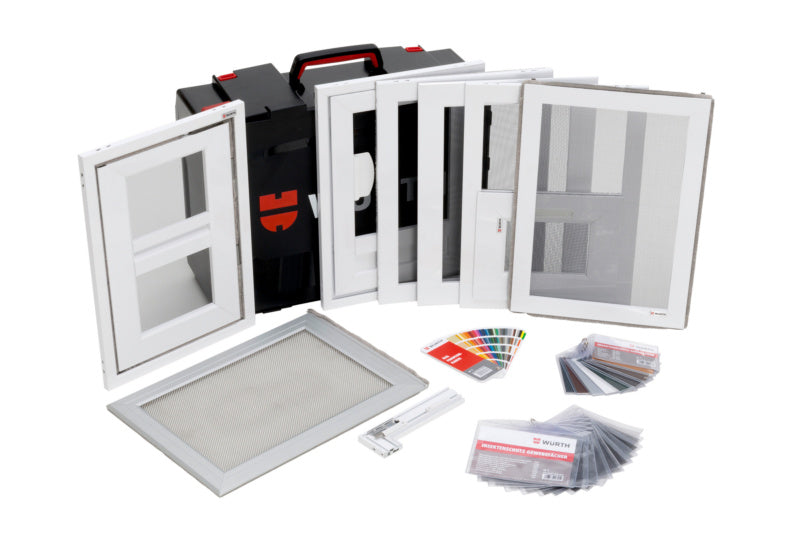 Set mit 12 hochwertigen Handwerkzeugen in einem stabilen, tragbaren Koffer.