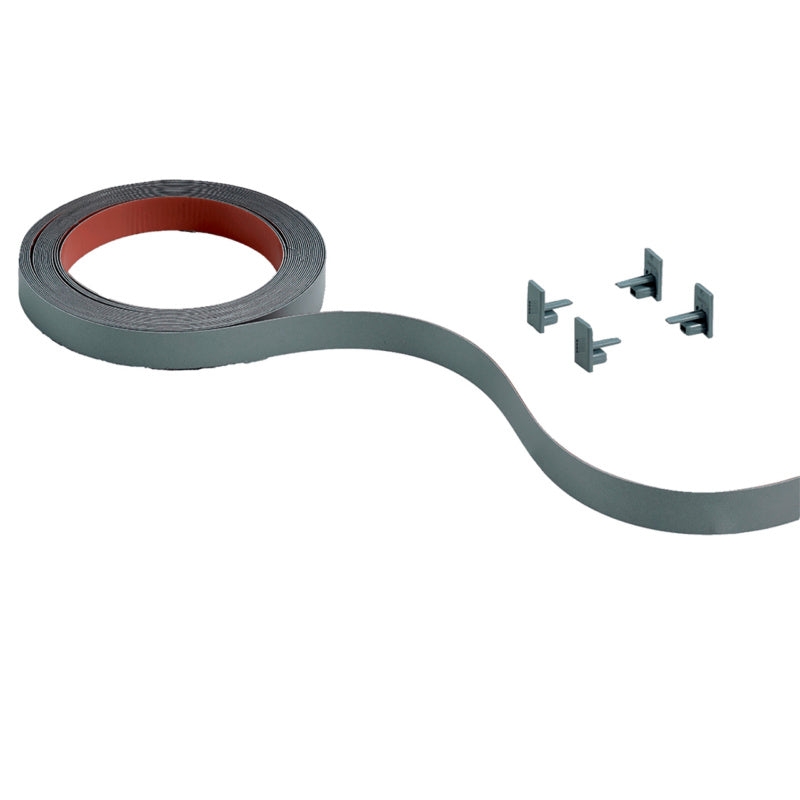 Schiebetürbeschlag-Set von Hettich mit robusten Metallkomponenten für leise Türbewegung.