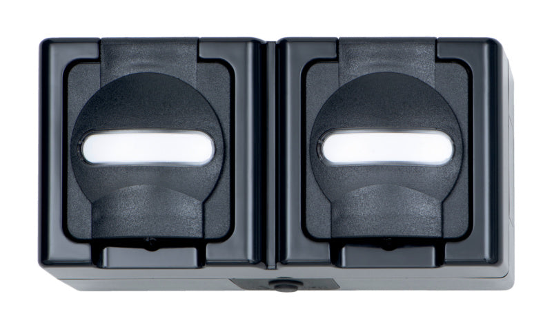 Anthrazitfarbene, waagerechte Steckdose mit 16A und 250V für vielseitige Anwendungen.