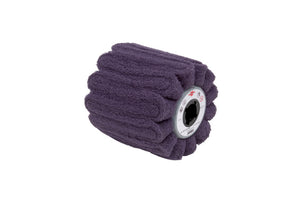 Schleifwalze aus flexiblem Schleifvlies für präzises Schleifen und Polieren verschiedener Oberflächen.