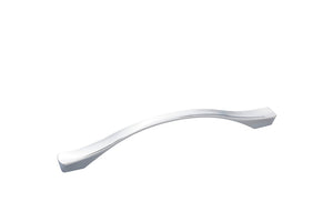 Möbel-Muschelgriff in eleganter Form mit hochwertigem Finish für Möbelverschönerung.