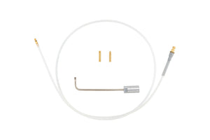 Set mit verschiedenen Werkzeugen und Zubehörteilen in einem robusten Aufbewahrungskoffer.