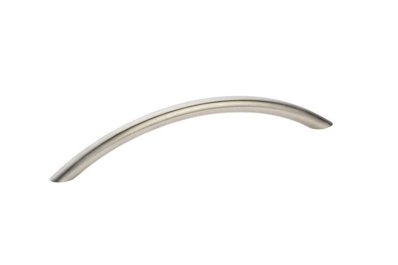 Möbelgriff "Standard-GRF-SEGMBGN-A2" aus A2-Edelstahl mit mattem Finish und ergonomischer Form.