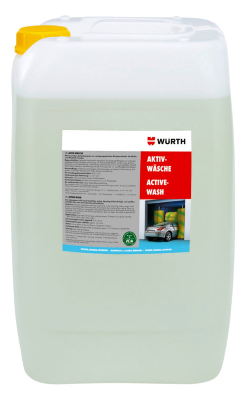 Flasche mit Reinigungskonzentrat für Waschstraßen und Werkstätten zur vielseitigen Anwendung.